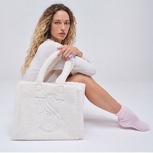 VICTORIA’S SECRET SHERPA TOTE